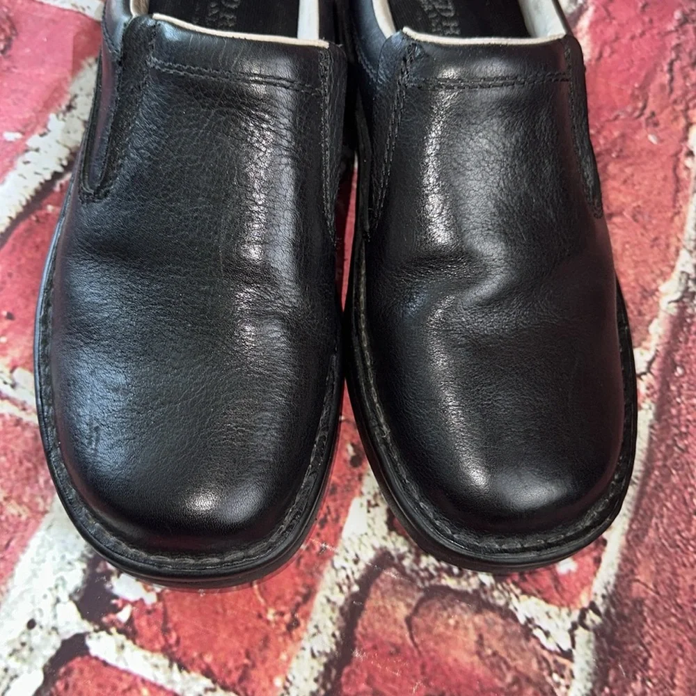 Red Head Men's Black Leather Slip-On Shoes Size 8M